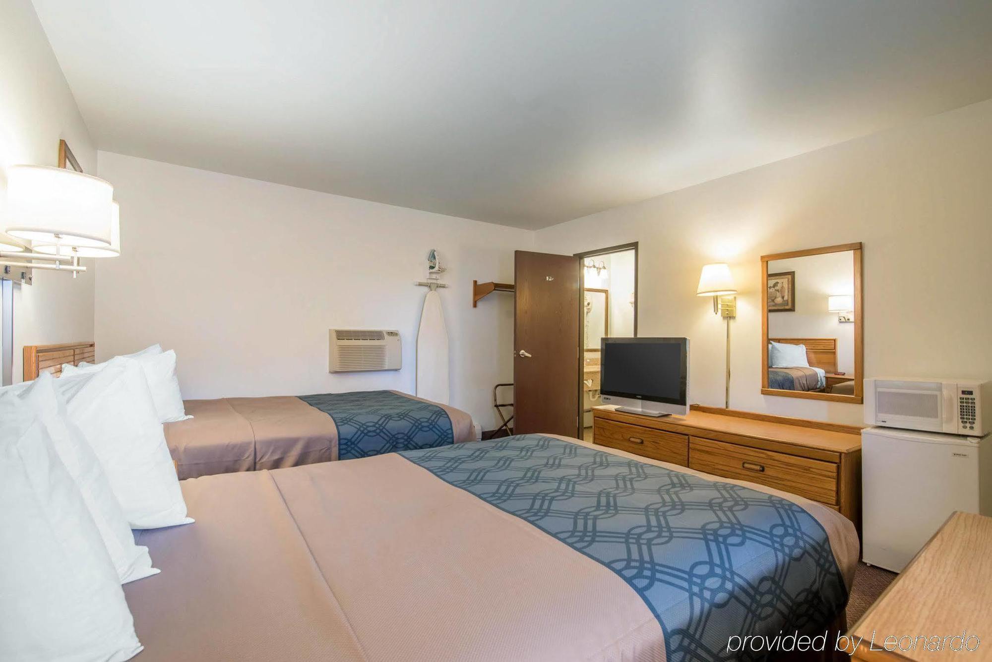 Econo Lodge Saint Albans Exteriér fotografie