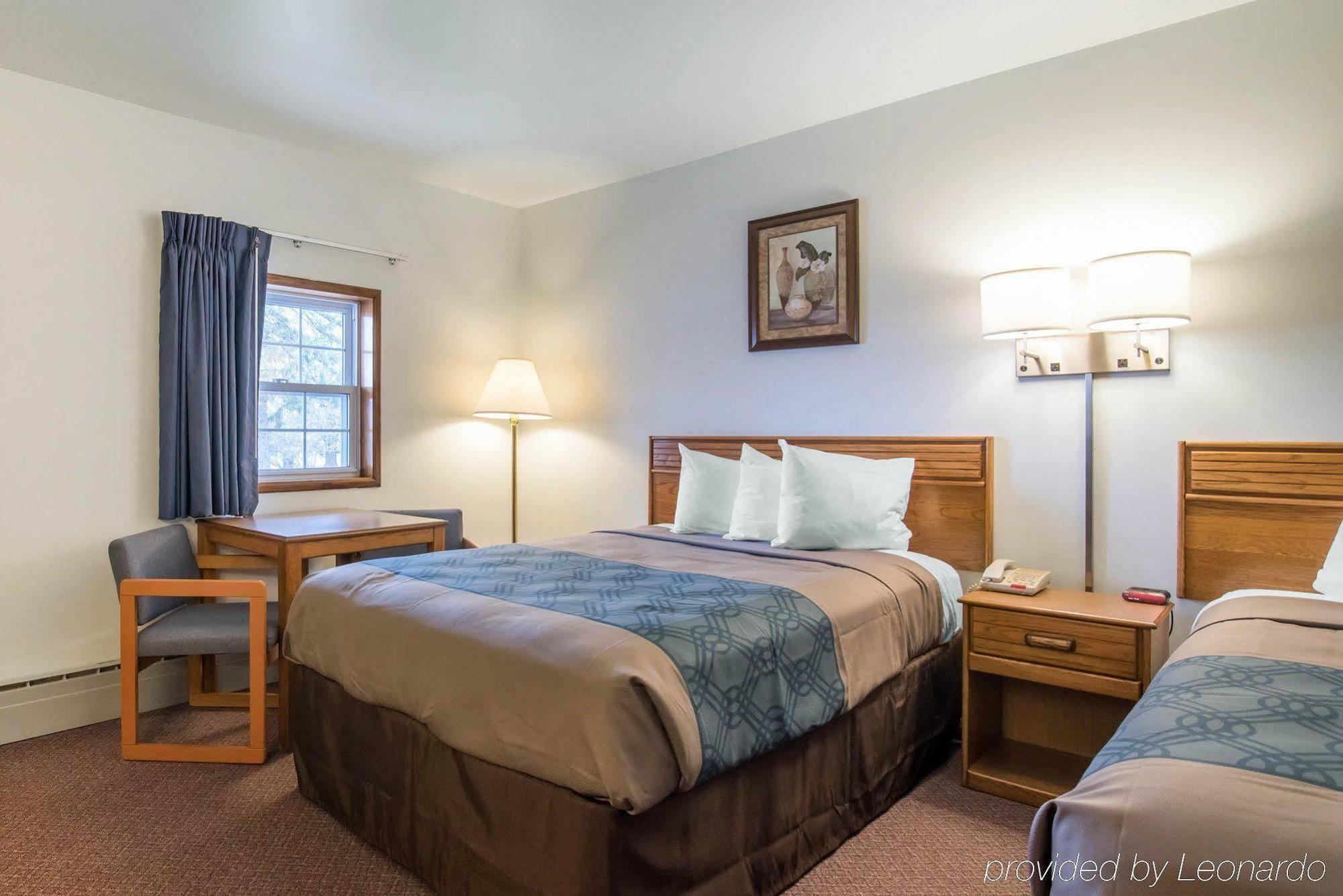 Econo Lodge Saint Albans Exteriér fotografie