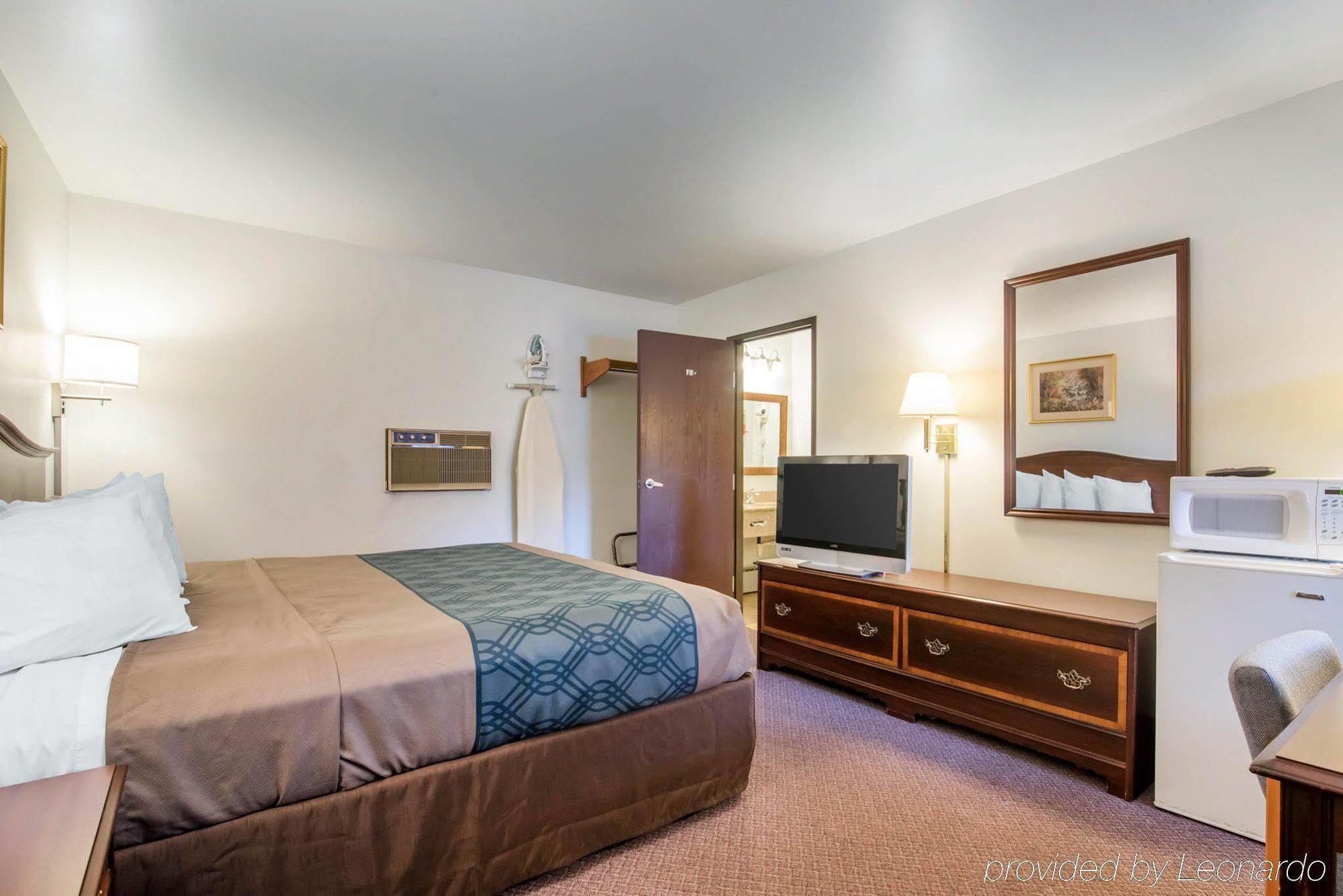 Econo Lodge Saint Albans Exteriér fotografie