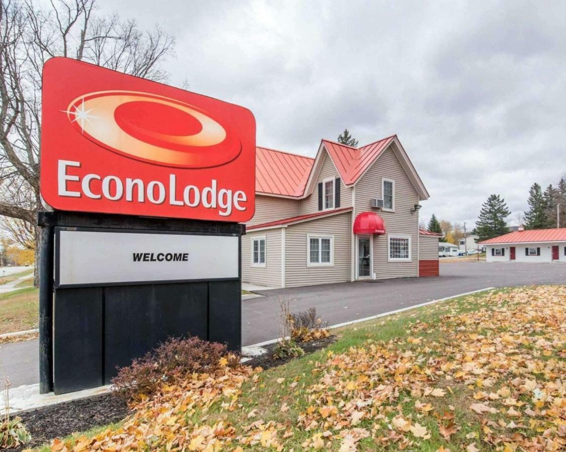 Econo Lodge Saint Albans Exteriér fotografie